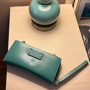 Turquoise Kate Spade Wallet Wristlet